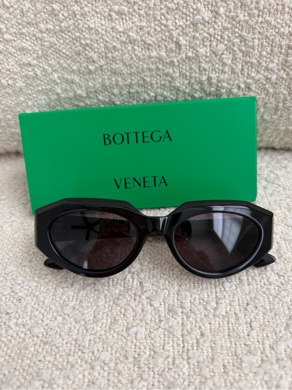 Bottega Veneta Black Geometric Cat-Eye Sunglasses